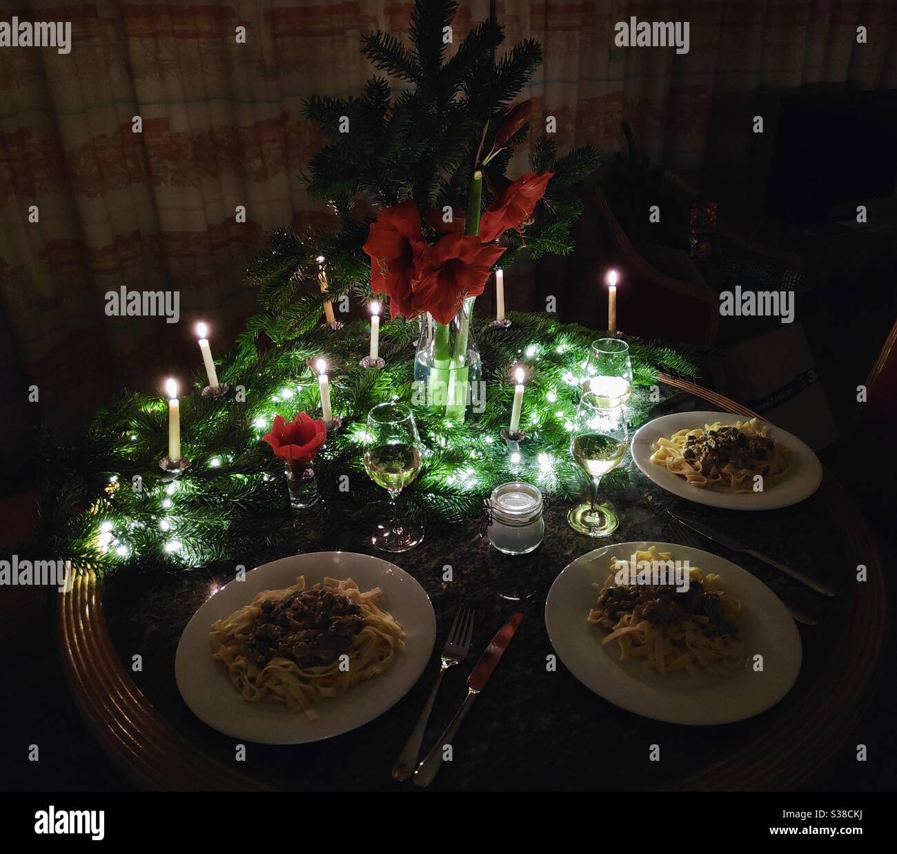 Candle light dinner Stock Photo Alamy