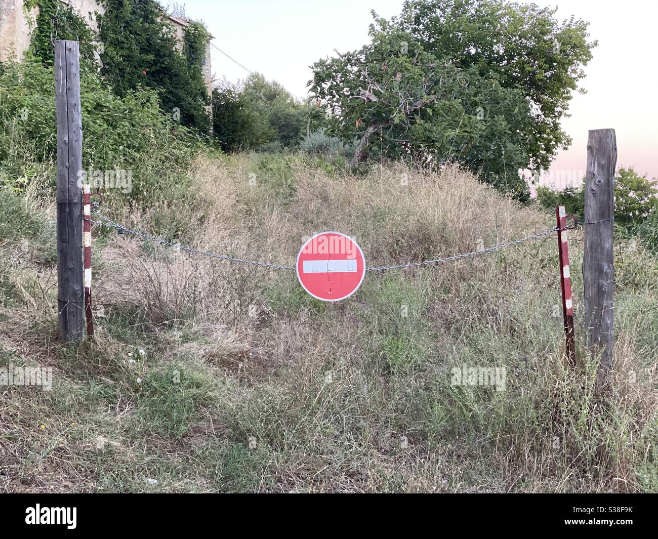 Traffic sign, do not enter, private property - Smartphone Captured Stock Image
