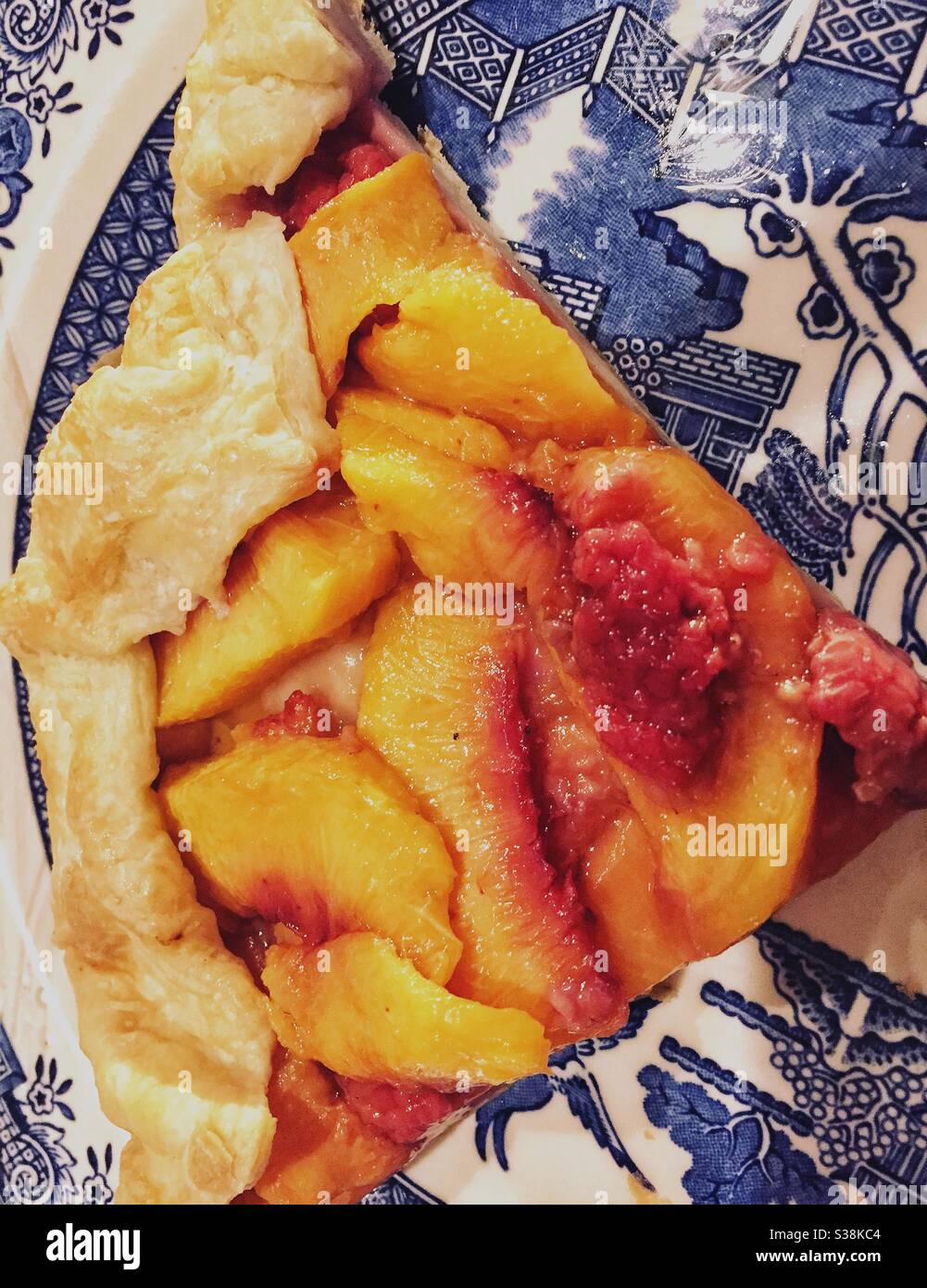 Peach and raspberry hi-res stock photography and images - Alamy