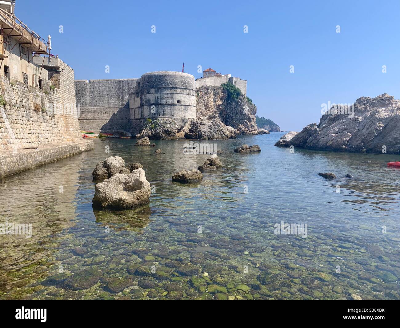 Shallow water around old town at Dubrovnik Stock Photo