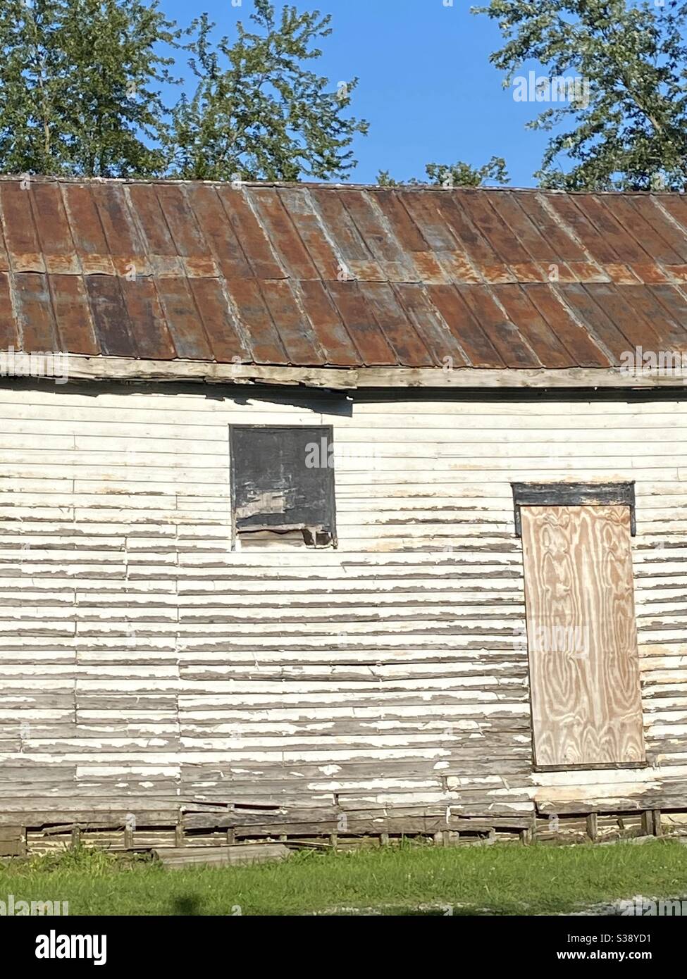 Tin Roof Shack High Resolution Stock Photography and Images - Alamy