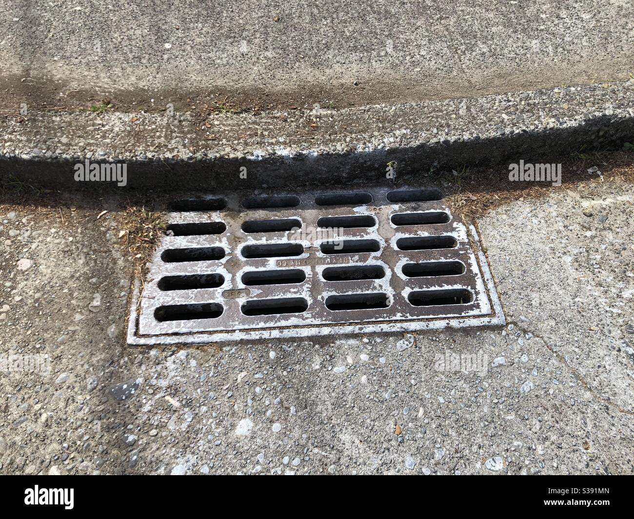Drainage grate hires stock photography and images Alamy
