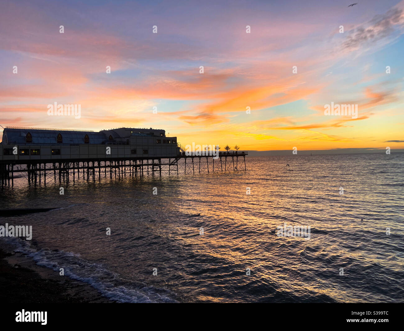 Aberystwyth, West Wales, UK. Sunday 30th August 2020. Weather: a stunning sunset in Aberystwyth with colourful skies. Photo Credit:©️Rose Voon / Alamy Live News Stock Photo