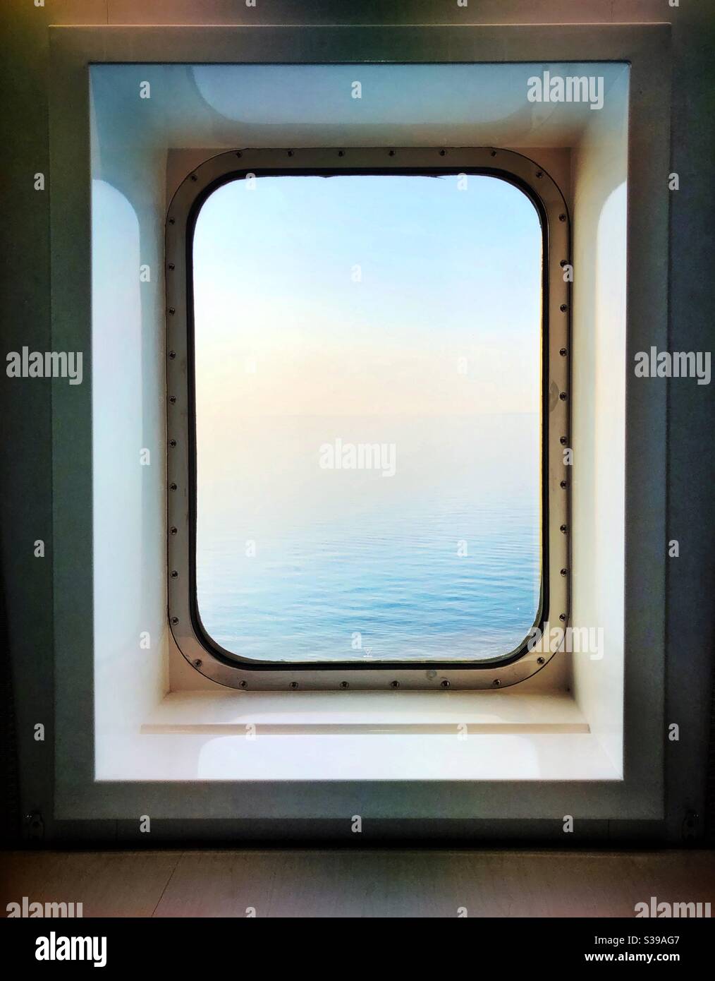 Cruise ship window hires stock photography and images Alamy