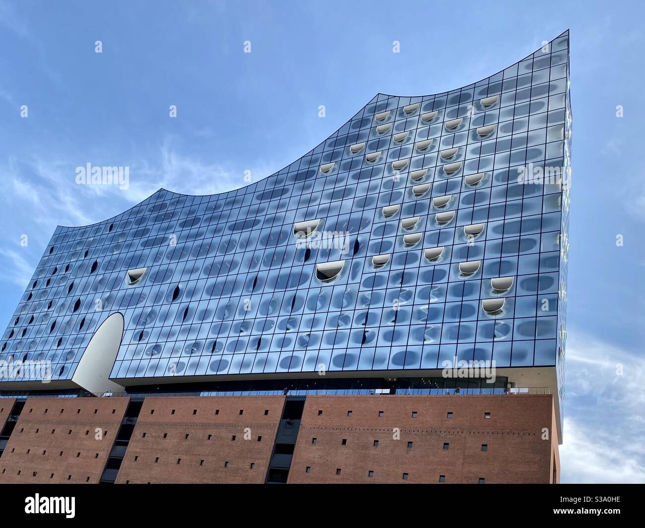 Fassade der Elbphilharmonie in Hamburg. Stock Photo