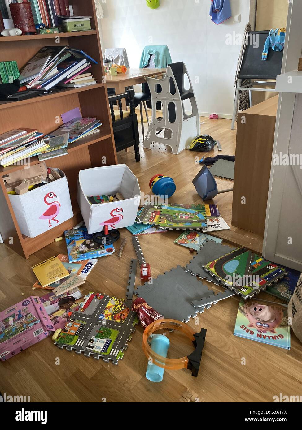 Kid mess hi res stock photography and images Alamy