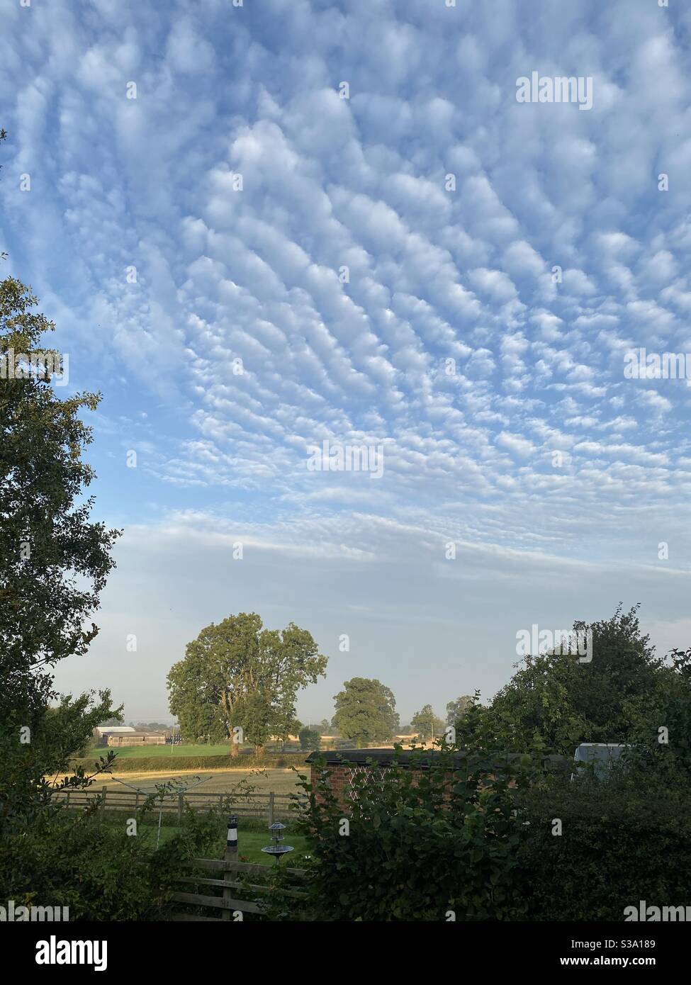 Cirrocumulus clouds mackerel sky hires stock photography and images