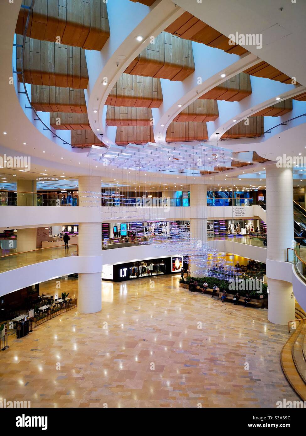 Pacific place shopping mall in Hong Kong Stock Photo - Alamy