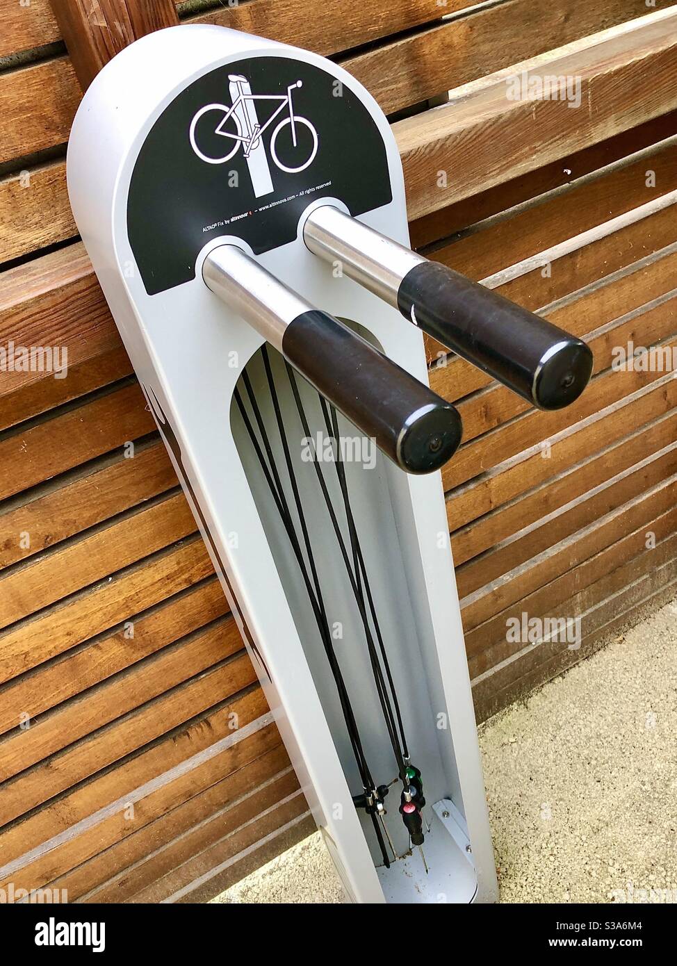 Tyre Pump High Resolution Stock Photography and Images Alamy