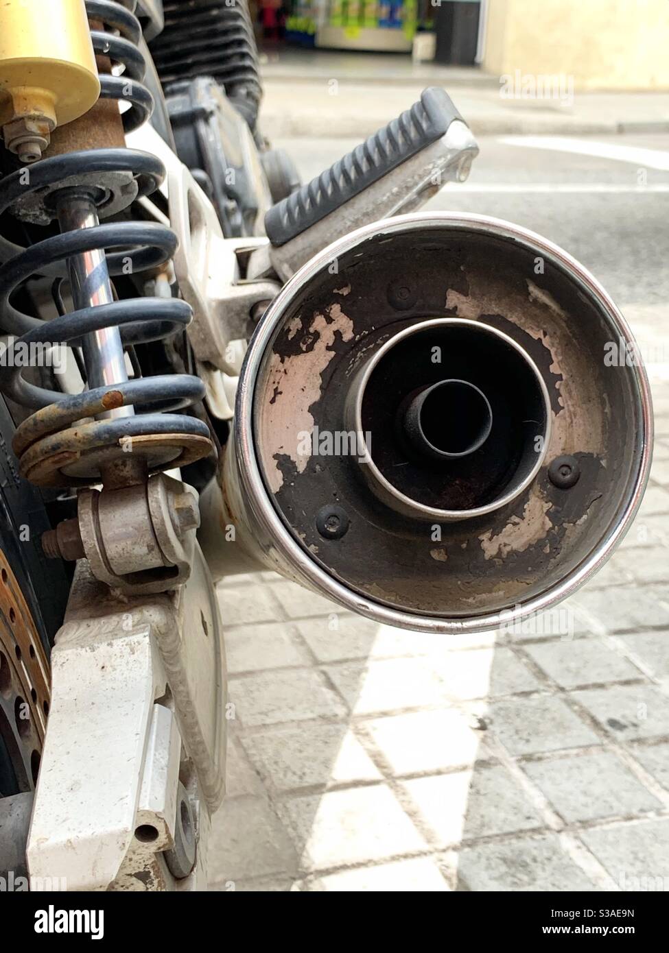 Motorcycle exhaust pipe hi-res stock photography and images - Alamy