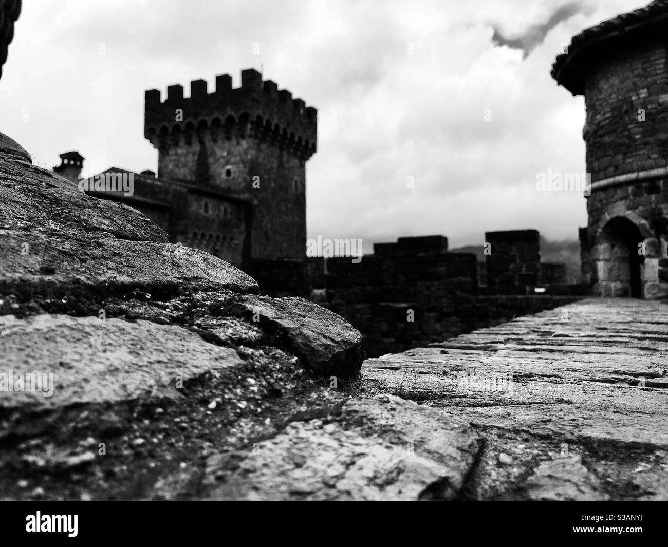 Medieval castle stone walls Black and White Stock Photos & Images - Alamy
