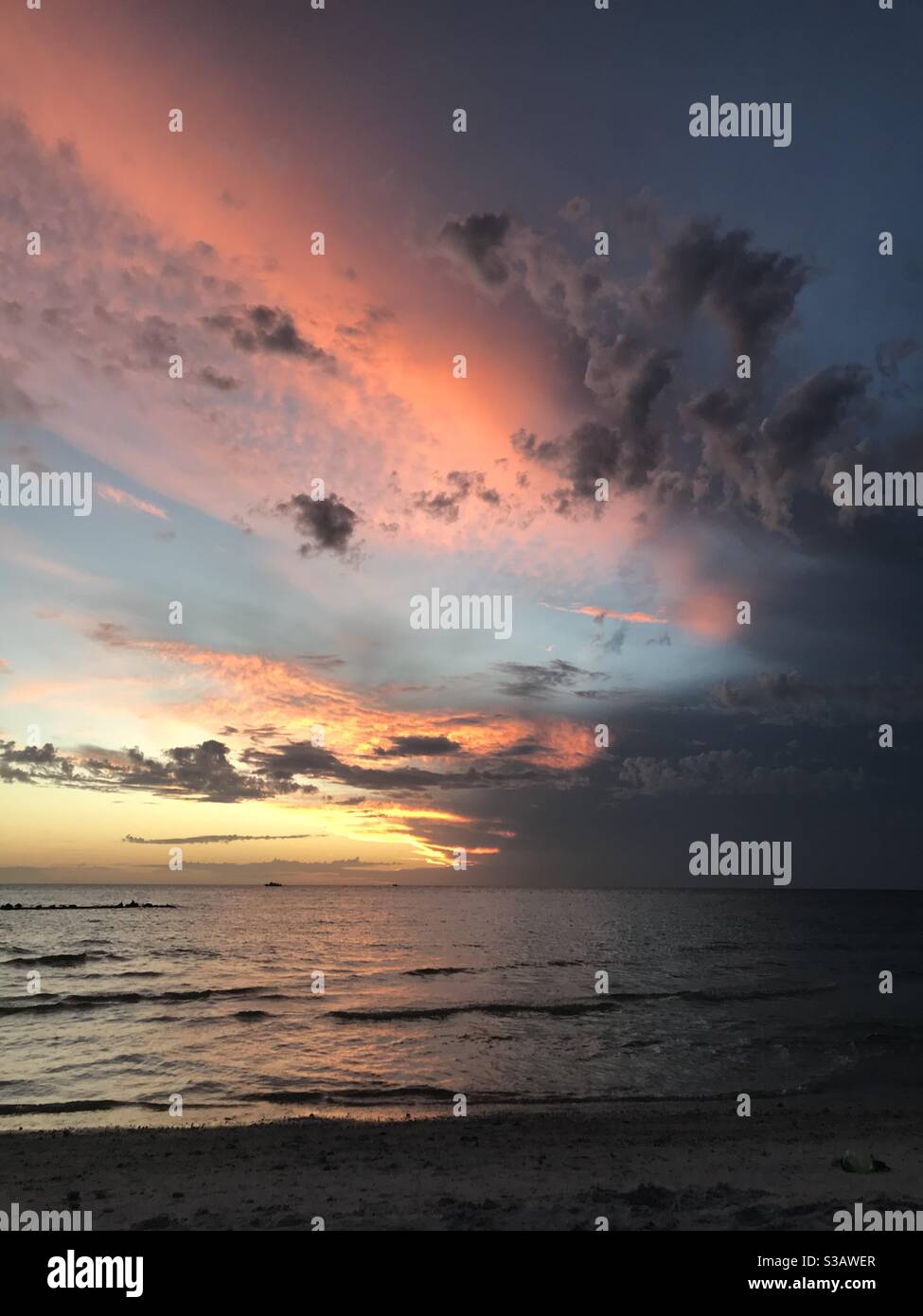 Sunset on Honeymoon Island Stock Photo Alamy