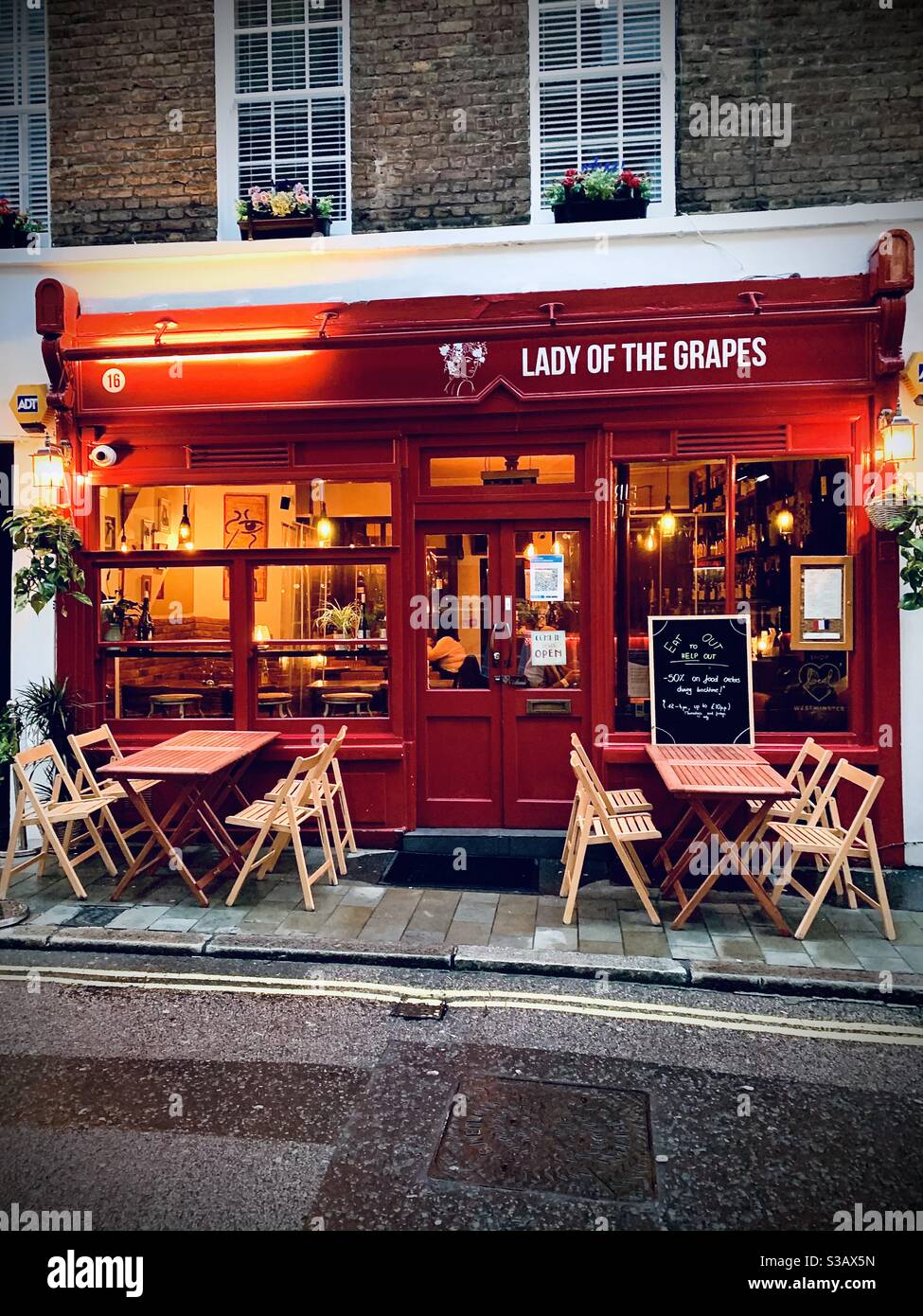 Bar covent garden hires stock photography and images Alamy