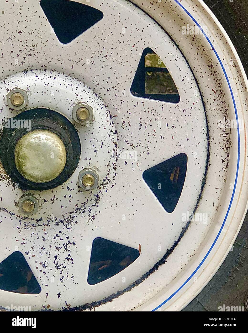 Lug tires hires stock photography and images Alamy