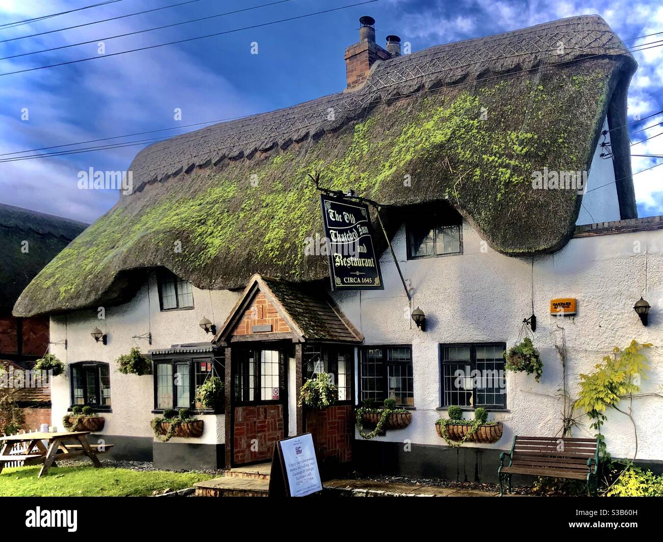 The Thatched Inn Stock Photo