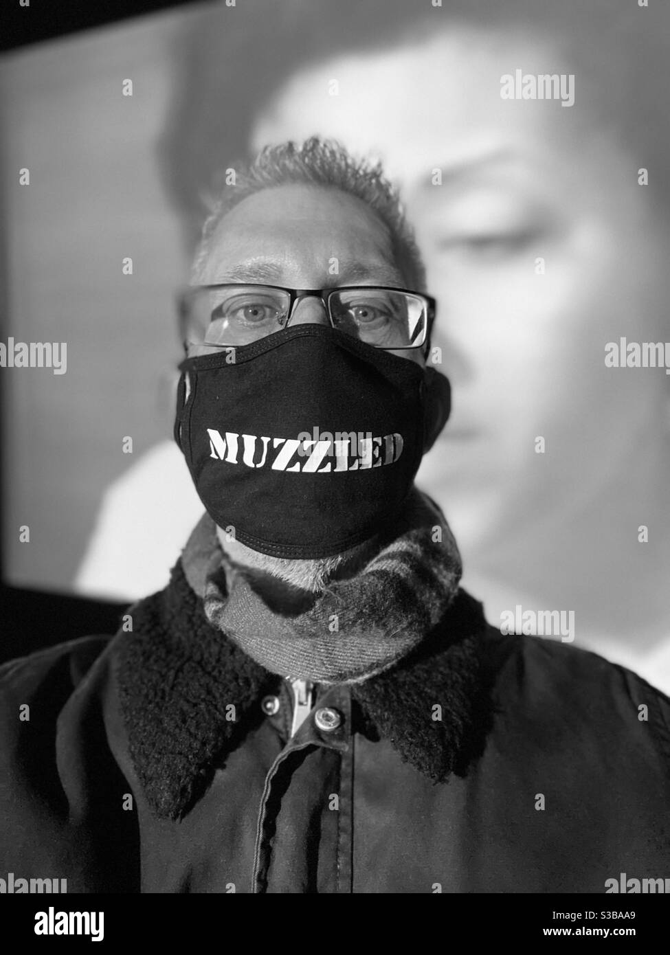 Black and white face wearing mask hi-res stock photography and images ...