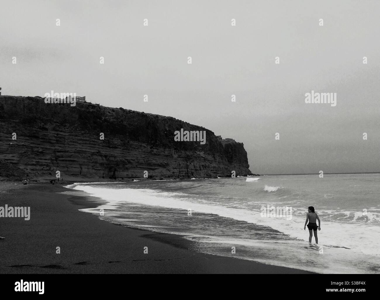 Beach black and white hi-res stock photography and images - Alamy