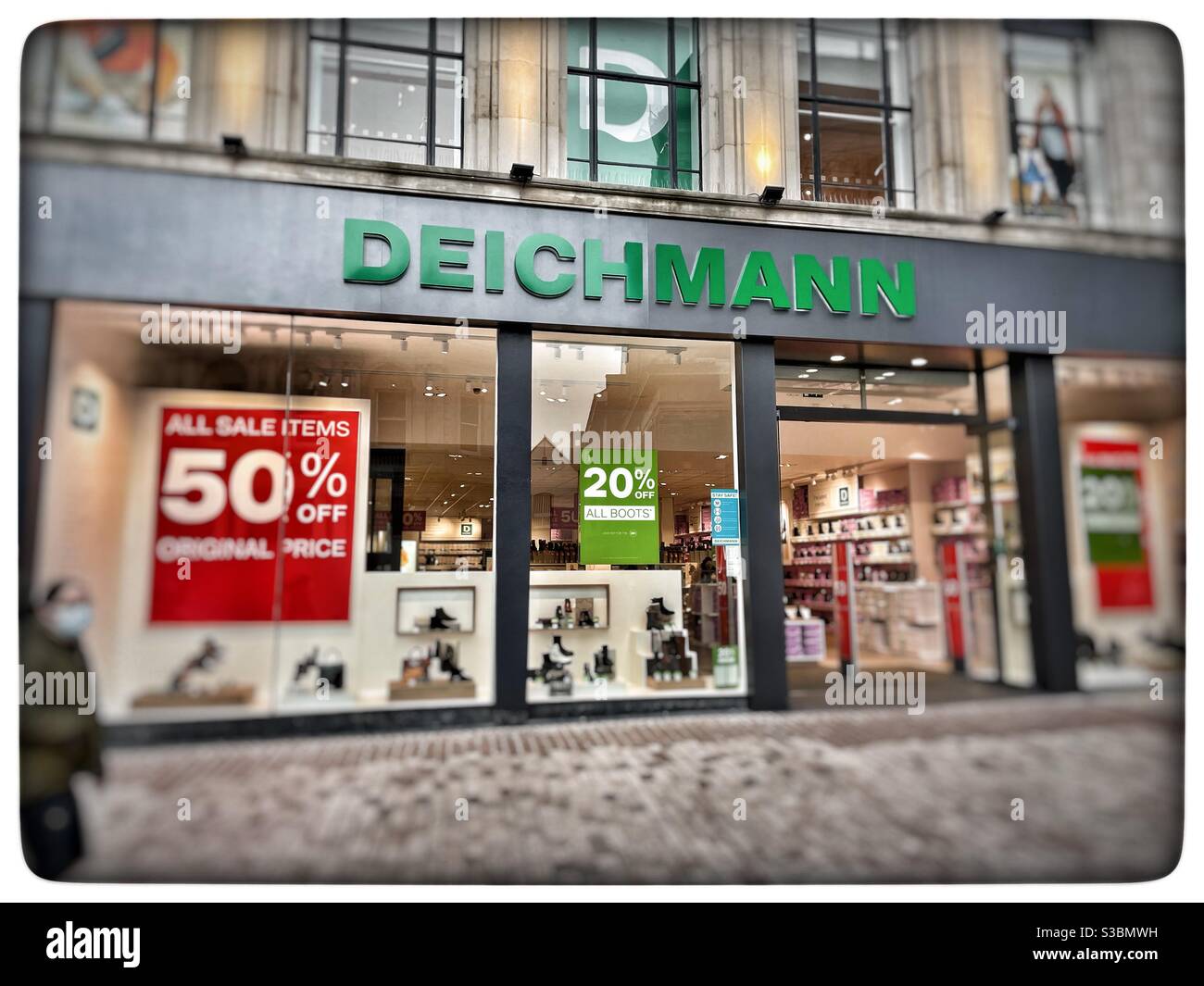 Deichmann Store High Resolution Stock Photography And Images Alamy