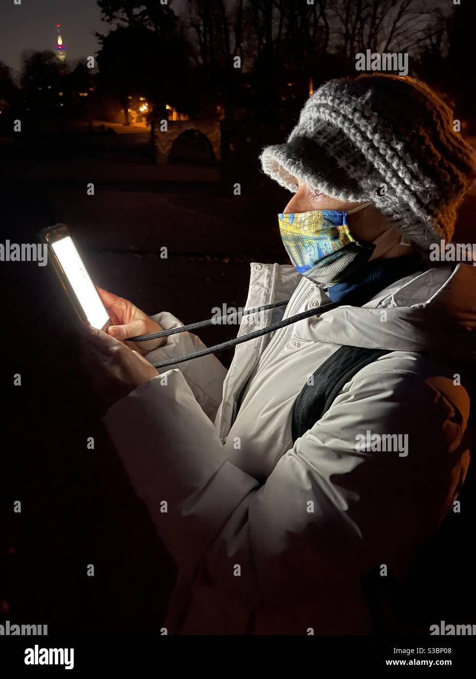 Handy woman hi-res stock photography and images - Alamy