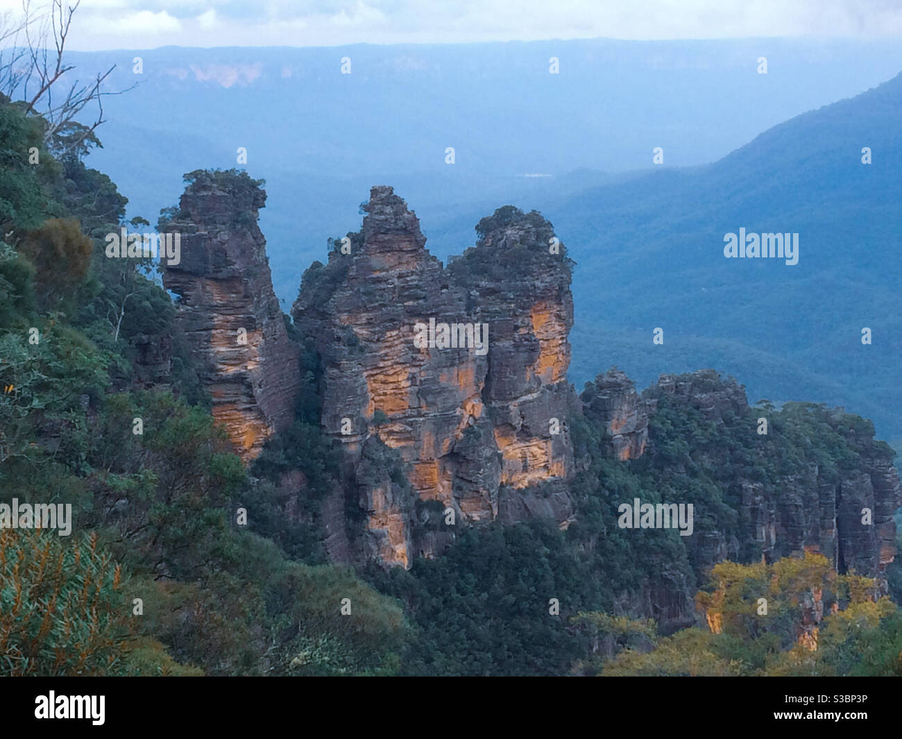 The three sisters rock formations, blue mountains, Australia - Smartphone Captured Stock Image