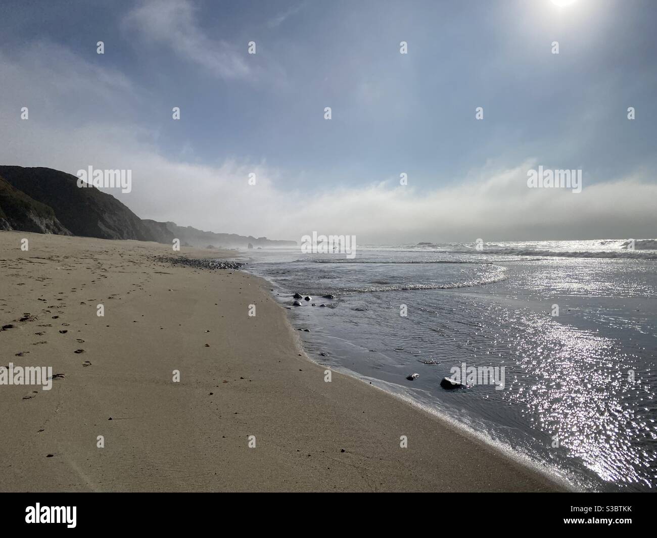 Explore sky hi-res stock photography and images - Alamy