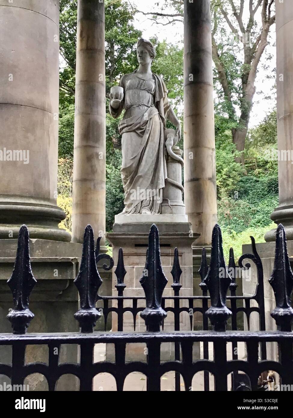 St Bernards well with stone pavilion and wrought iron fence. Edinburgh Sept 2019 Stock Photo