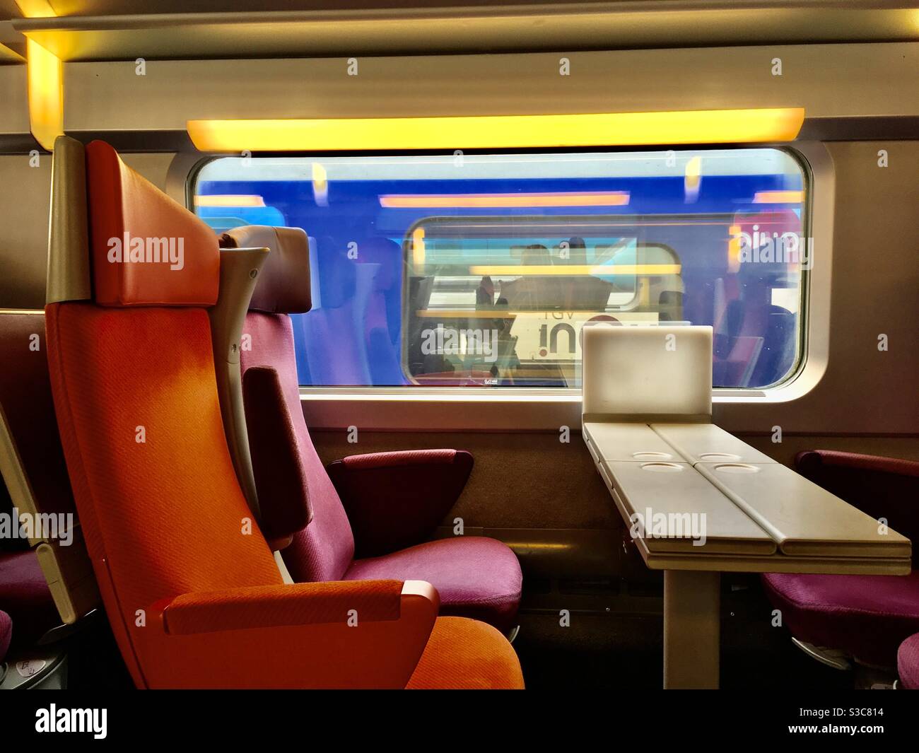 Interieur train europe hi-res stock photography and images - Alamy