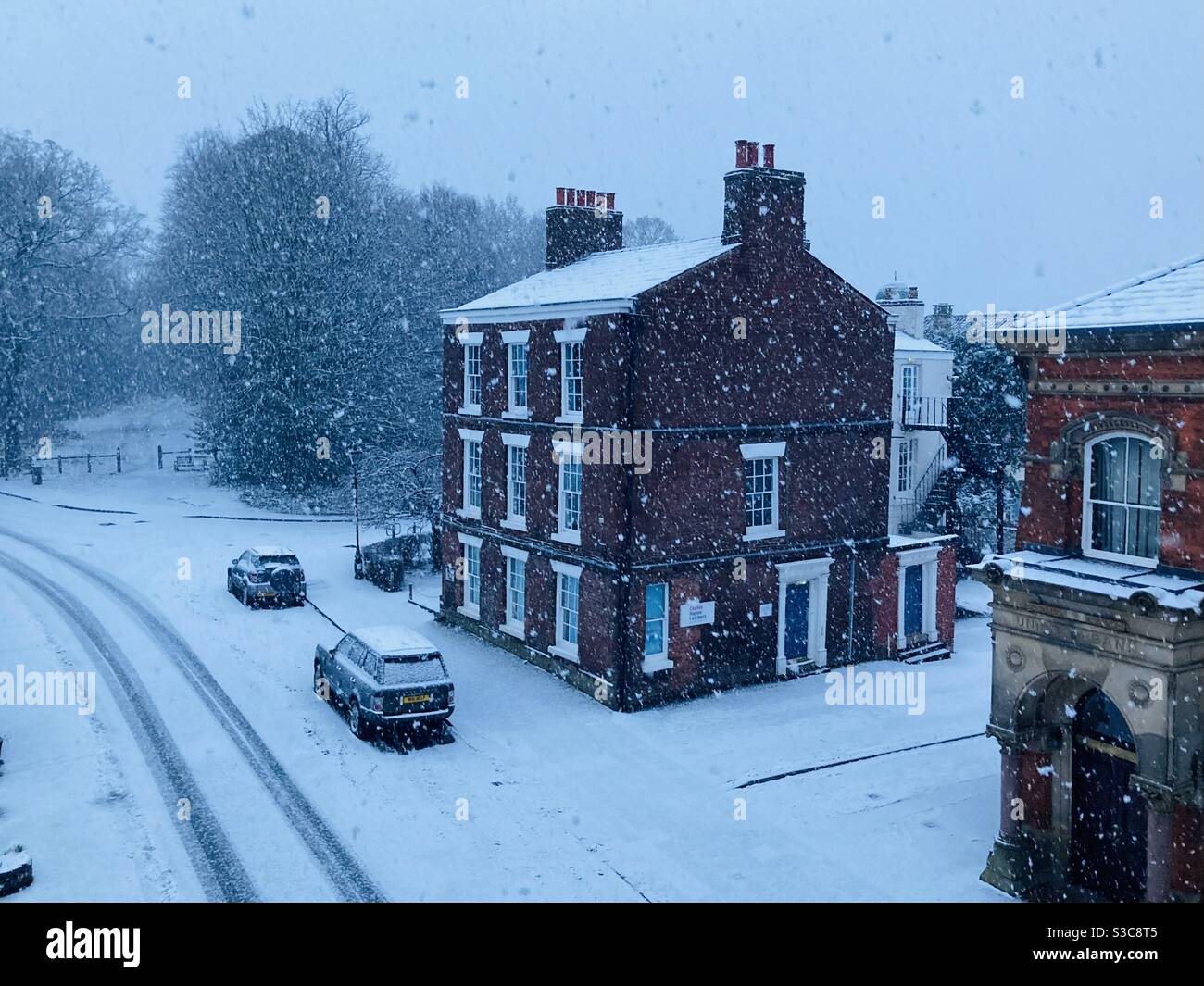 Snowing in Knutsford Cheshire Stock Photo
