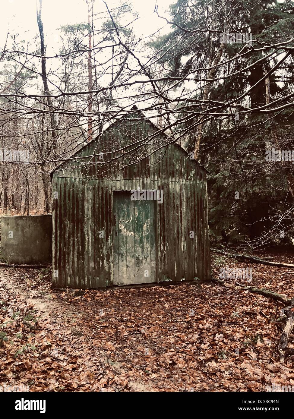 Mouldy shed hires stock photography and images Alamy
