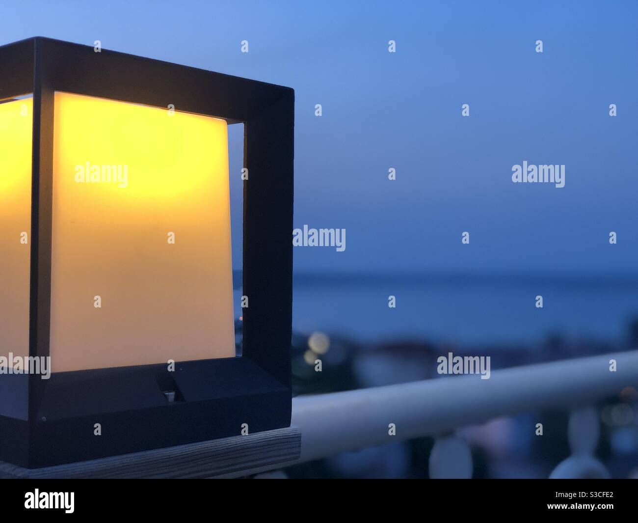 Light blurry hi-res stock photography and images - Alamy