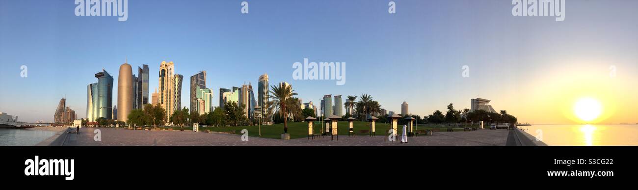 Doha skyline waterfront smartphone stock photos and images - Alamy