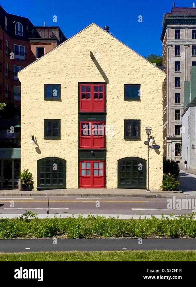 Quebec City historic building, Quebec, Canada Stock Photo - Alamy