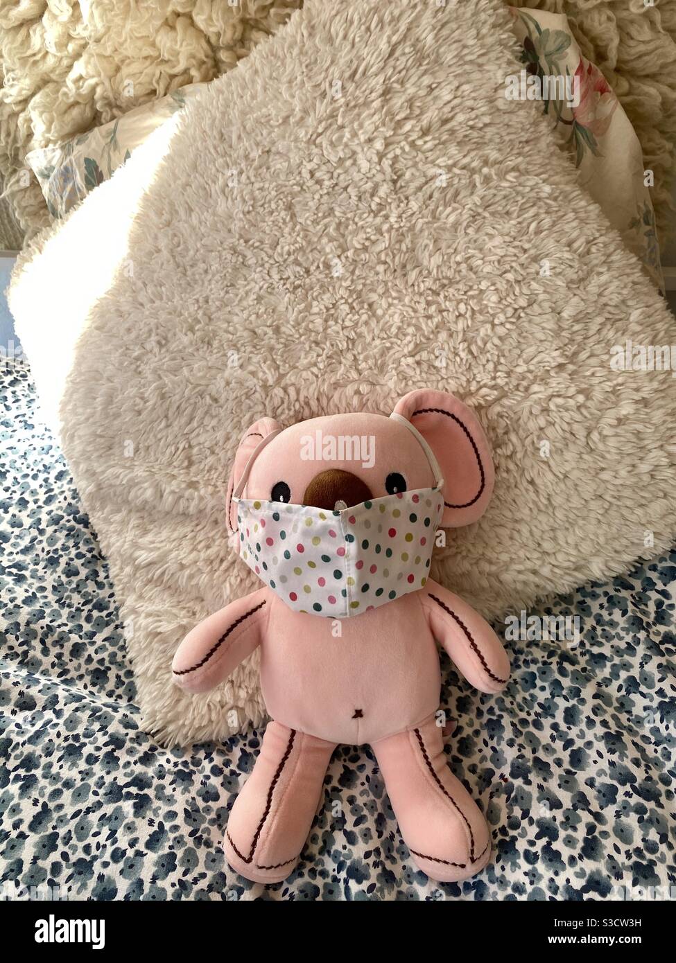 Pink teddy bear hires stock photography and images Alamy