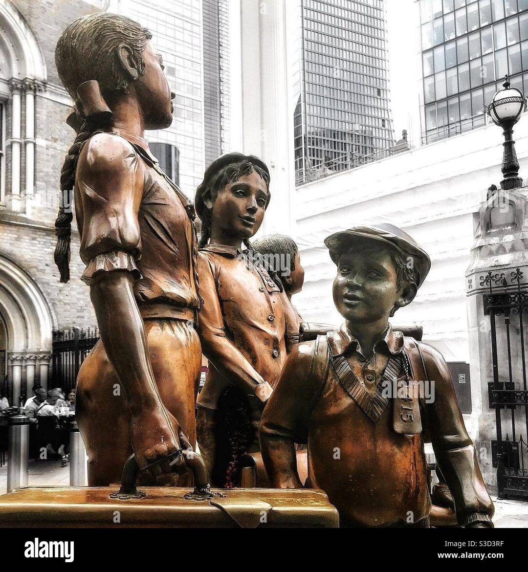 Detail from the poignant Kindertransport memorial statue - The Arrival- outside Liverpool Street railway station, London. Created by the artist Frank Meisler. Stock Photo