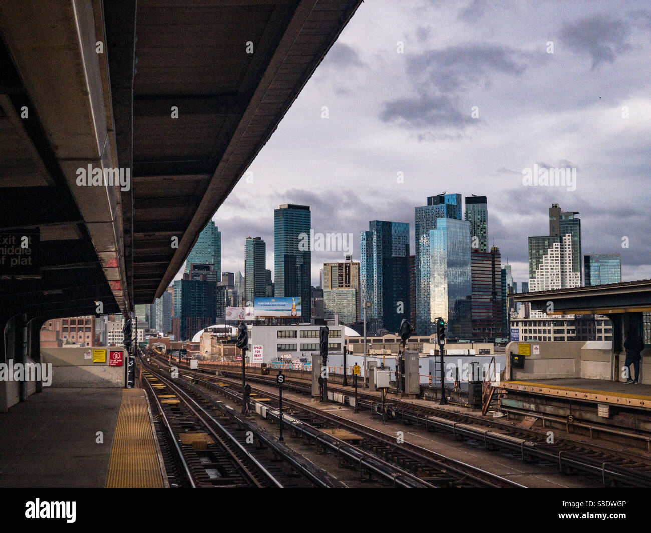 40 street - Lowery street station platform on the MTA 7 line in Queens, NYC - Smartphone Captured Stock Image