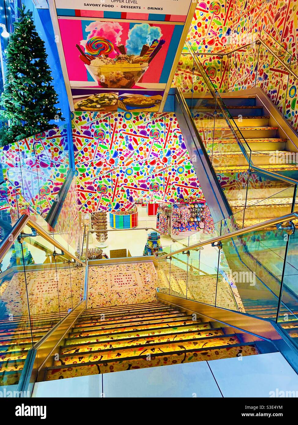 Dazzling Staircase Inside Dylan S Candy Store New York City Stock Photo Alamy Dazzling Staircase Inside Dylan S Candy Store New York City Stock Photo Alamy