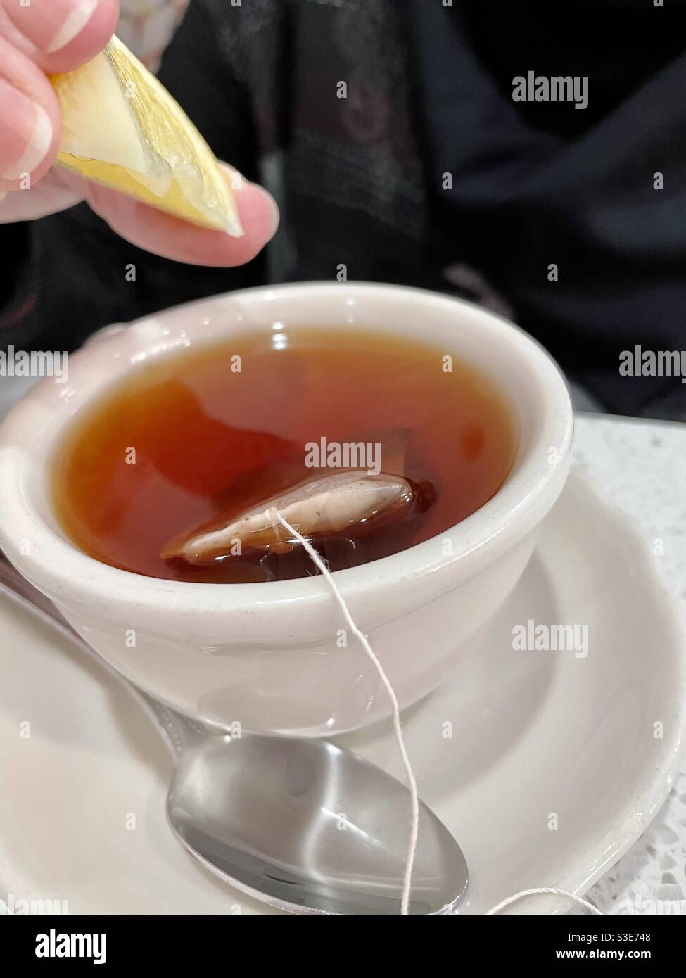 Squeeze tea bag hires stock photography and images Alamy
