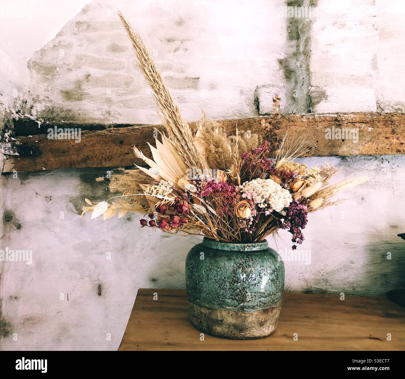 Vintage still life with dried flowers Stock Photo - Alamy