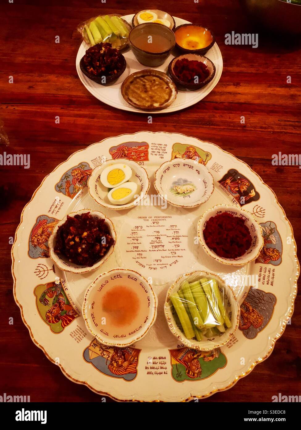 Seder plate hires stock photography and images Alamy