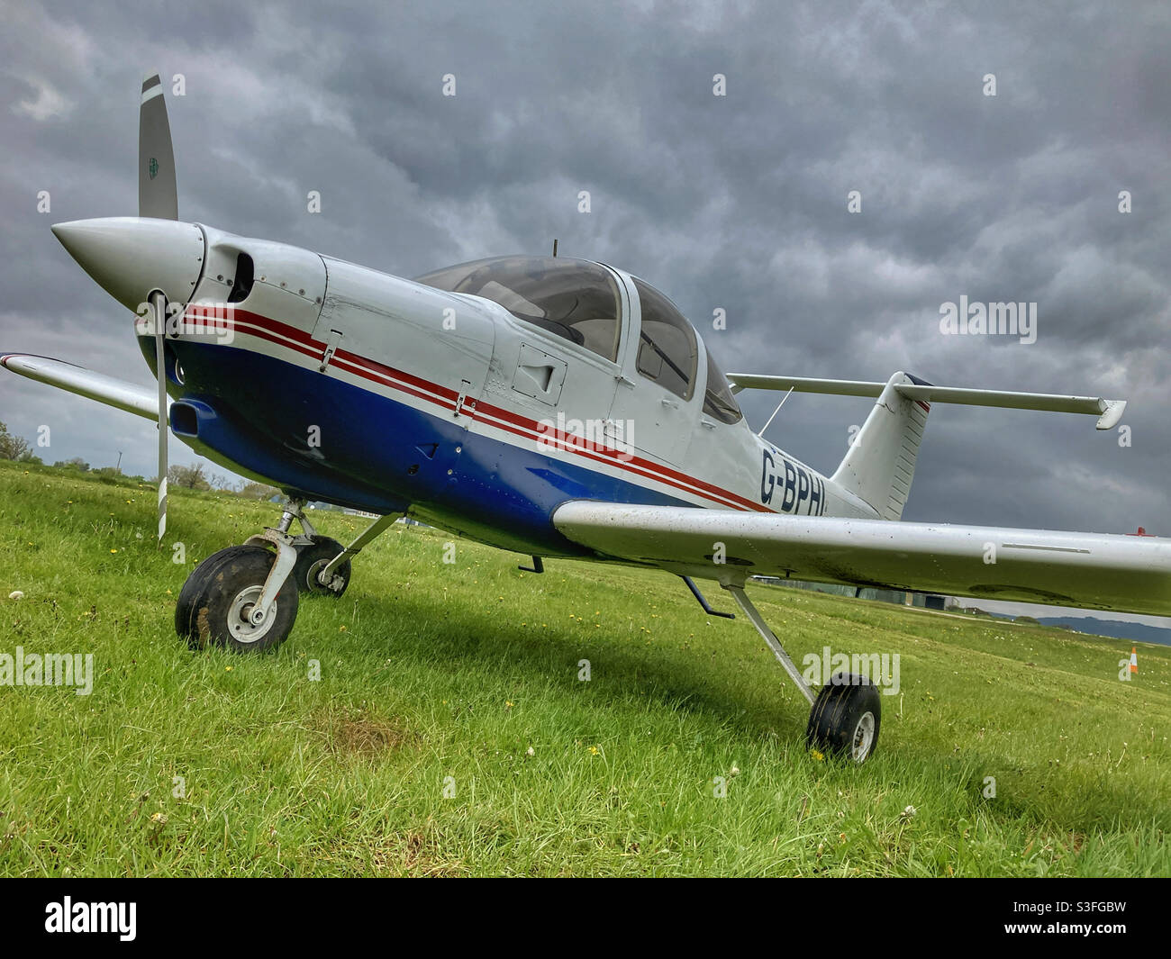 Piper PA38 Tomahawk aircraft Stock Photo Alamy