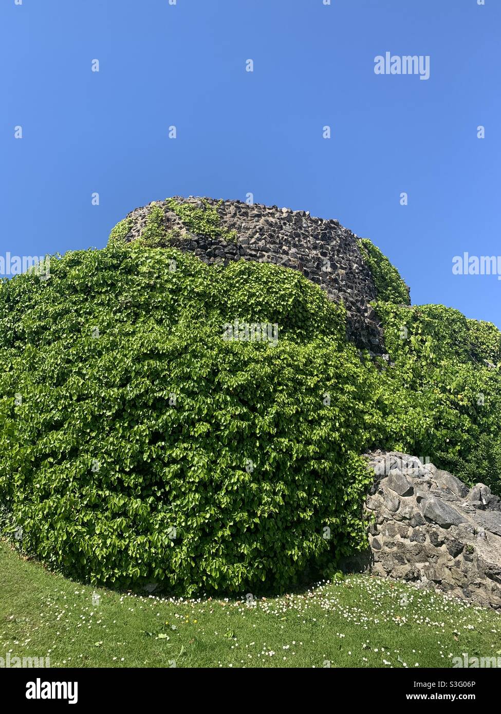 Ross Castle, Cleethorpes, against a cloudless blue sky. Stock Photo