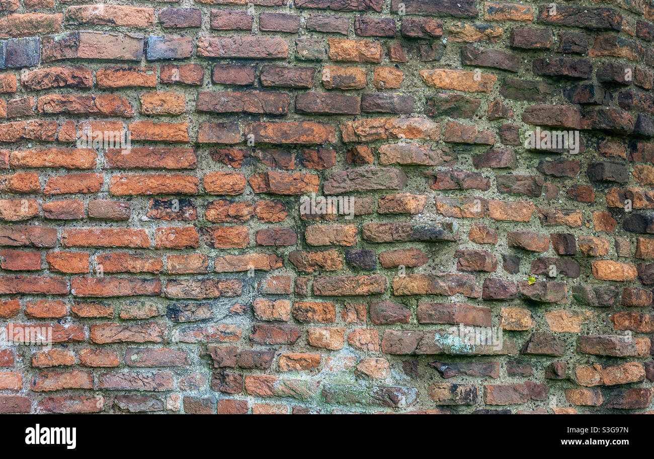 Uneven brickwork Stock Photo Alamy