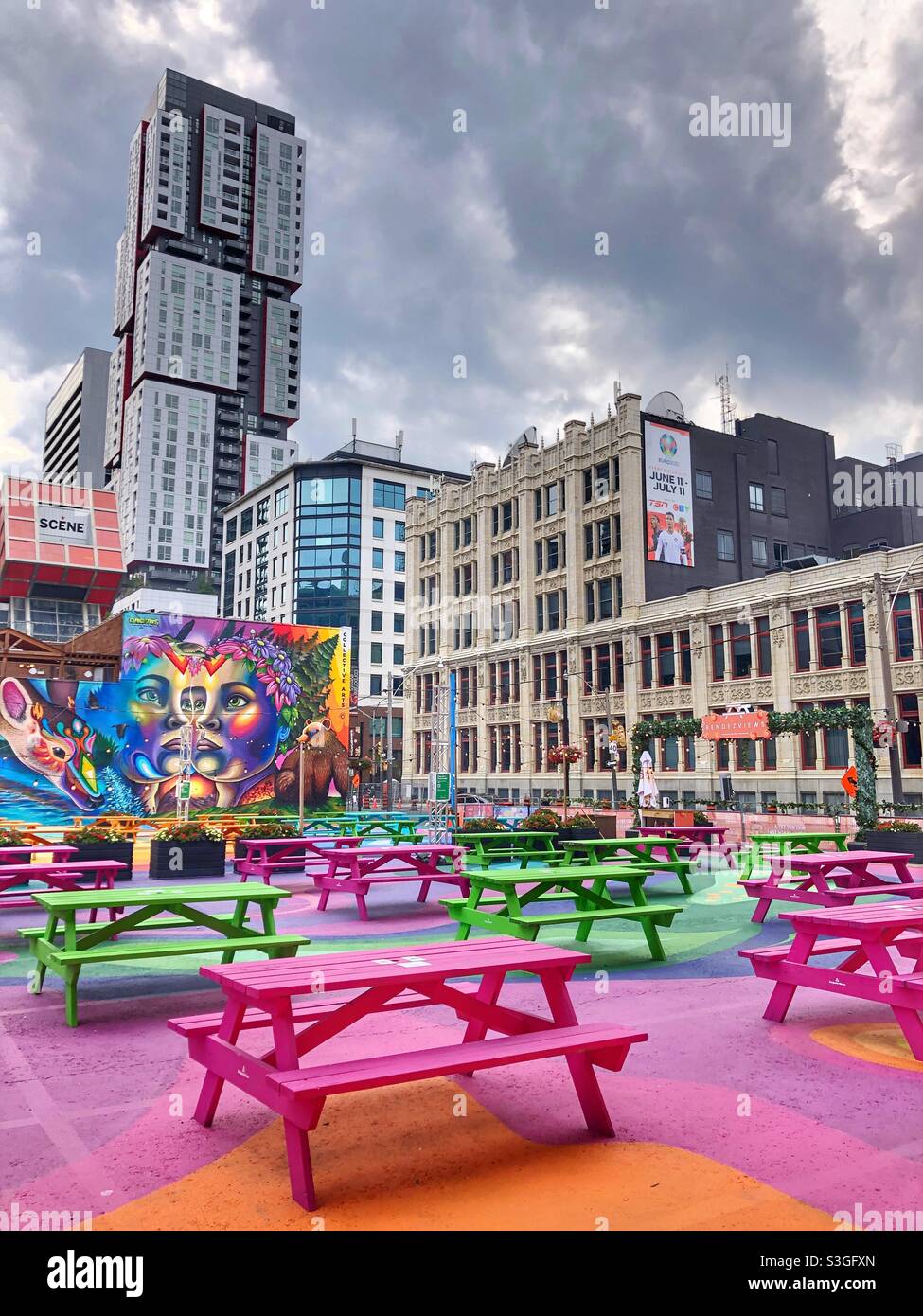 A colourful urban outdoor patio in downtown Toronto, Canada Stock Photo