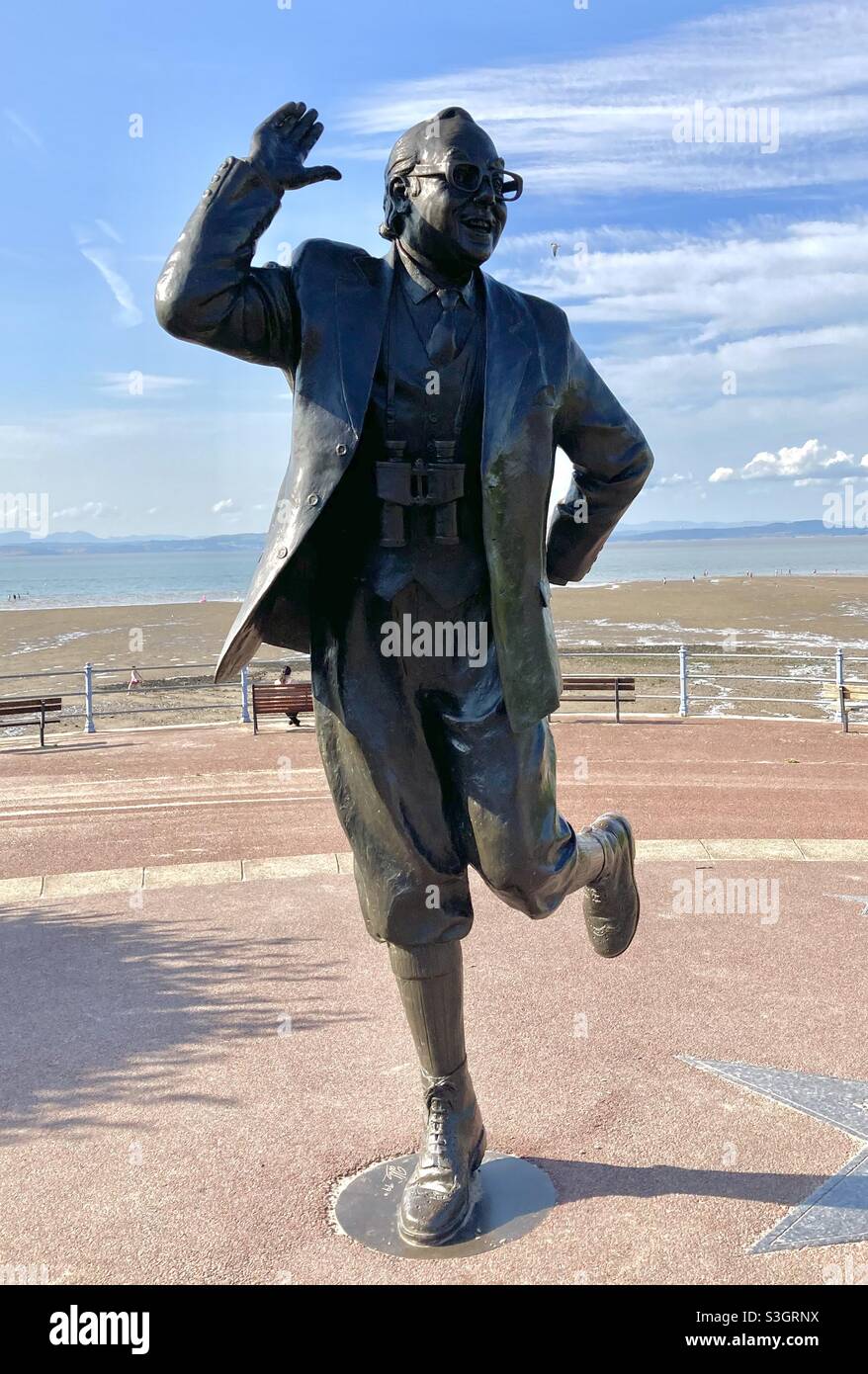 Eric Morecambe statue Stock Photo - Alamy