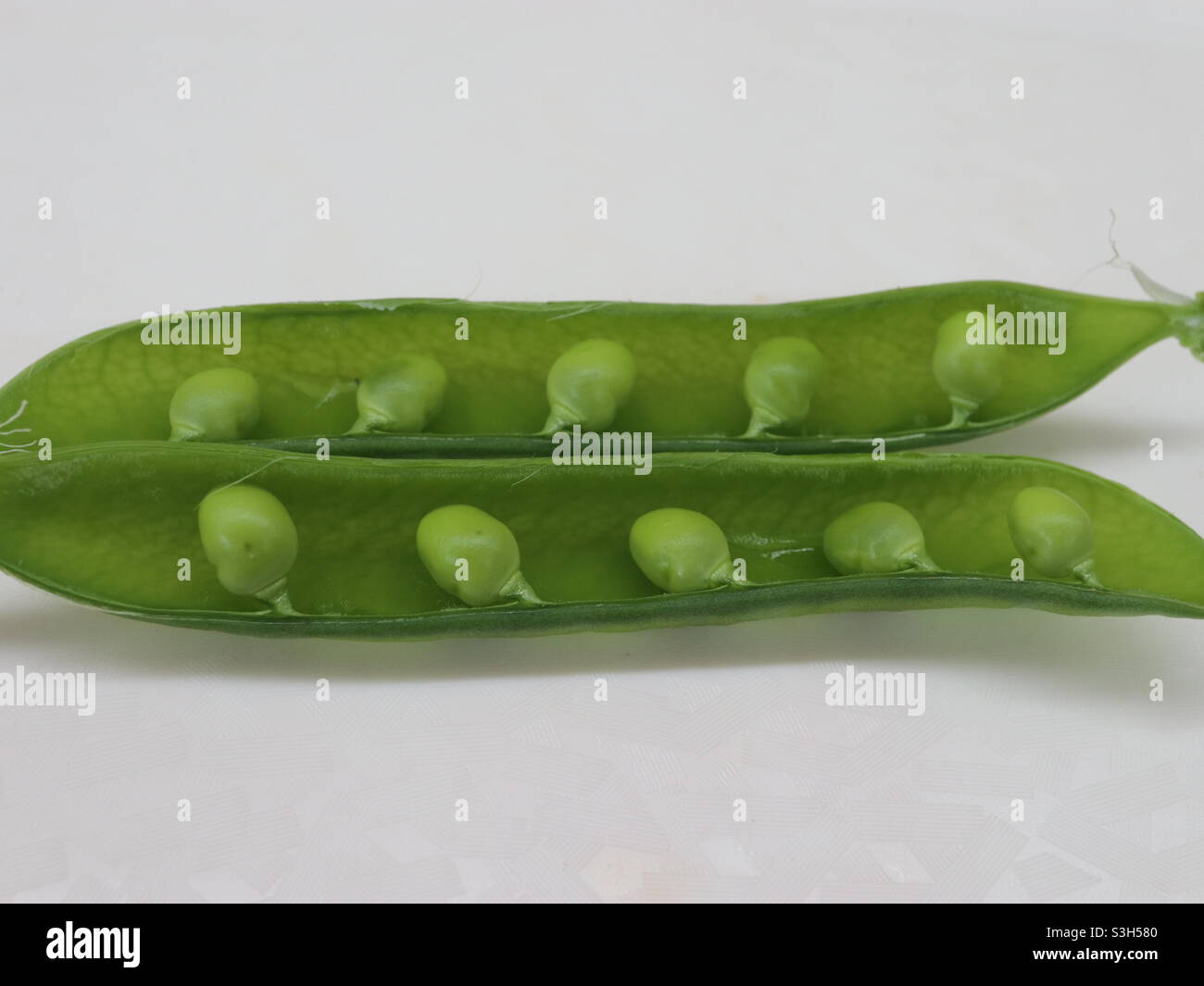 10 pea pod hi-res stock photography and images - Alamy