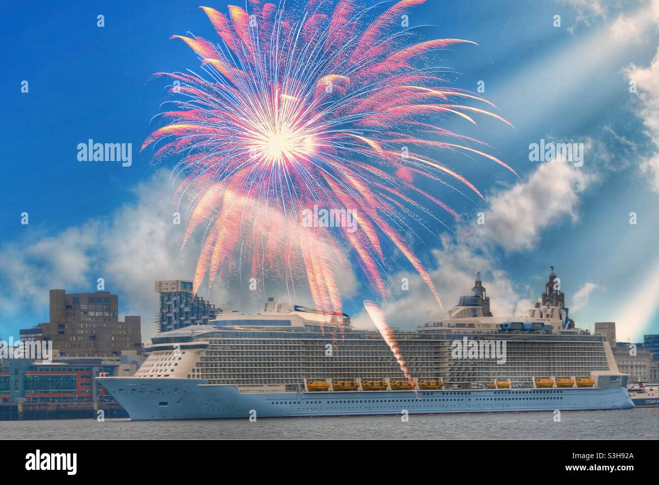 Cruise ship leaving Liverpool Stock Photo Alamy