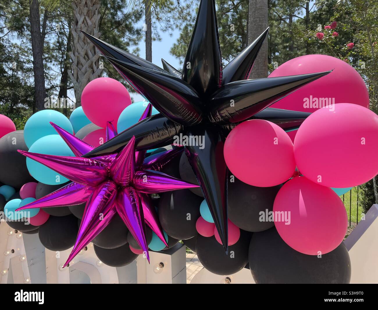 Cluster balloon hi-res stock photography and images - Alamy