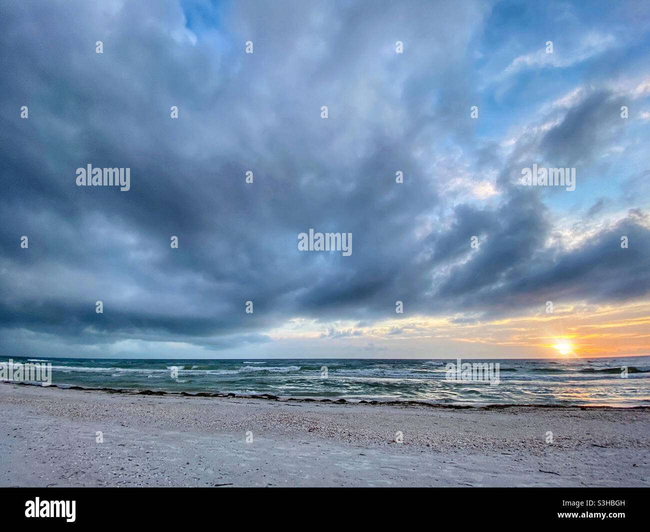 Florida beach storm distance hi-res stock photography and images - Alamy