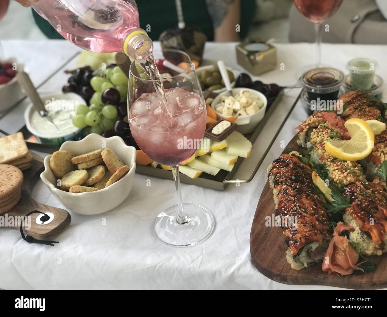 Snack time with friends Stock Photo Alamy
