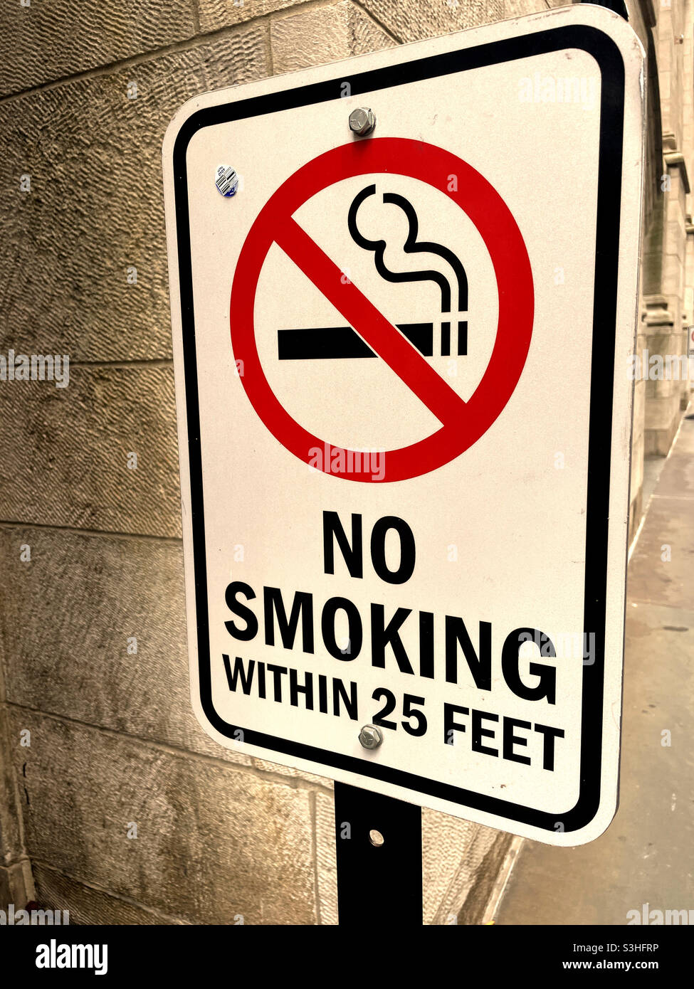 No smoking sign with international no symbol, 2021, NYC, USA Stock ...